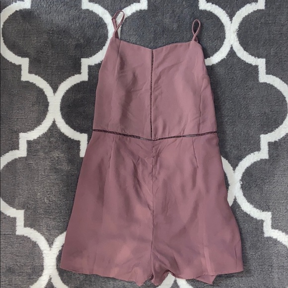 YOINS High Waist Casual Romper with Pockets - Picture 5 of 6